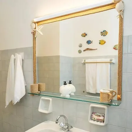 House Of Hapiness In Assos Apartment Asos