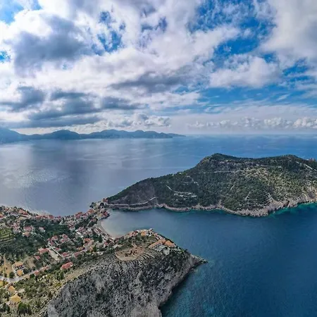 House Of Hapiness In Assos 公寓