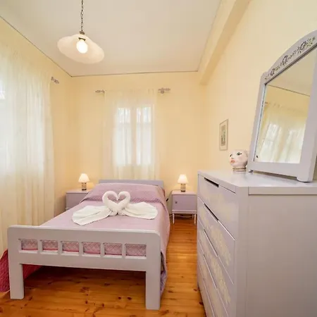 Apartment House Of Hapiness In Assos *