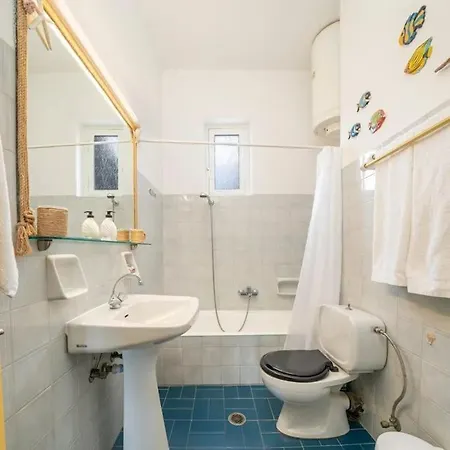 House Of Hapiness In Assos Apartment *