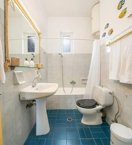House Of Hapiness In Assos *