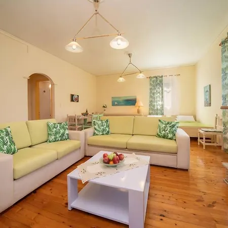 Apartament House Of Hapiness In Assos